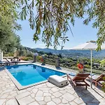 Zoes - Harbor&sea Views Villa Skopelos stad
