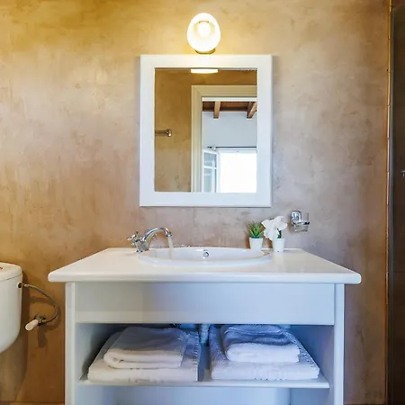 Zoes - Harbor & Sea Views 스코펠로스 타운